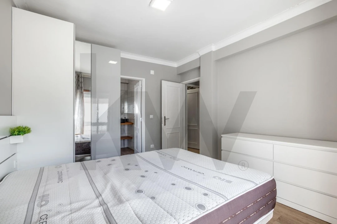 Apartamento T3 para Arrendamento em Nossa Senhora do Pópulo, Coto e São Gregório Foto 17