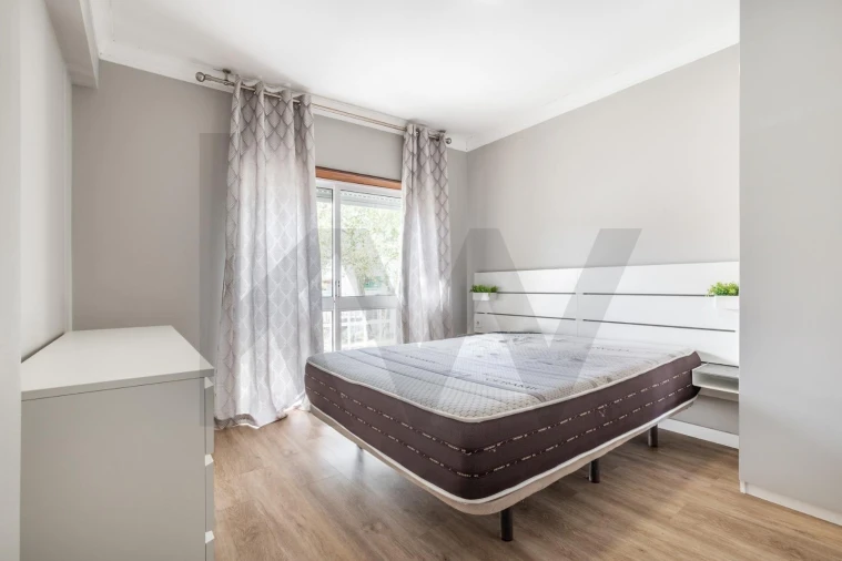 Apartamento T3 para Arrendamento em Nossa Senhora do Pópulo, Coto e São Gregório Foto 18