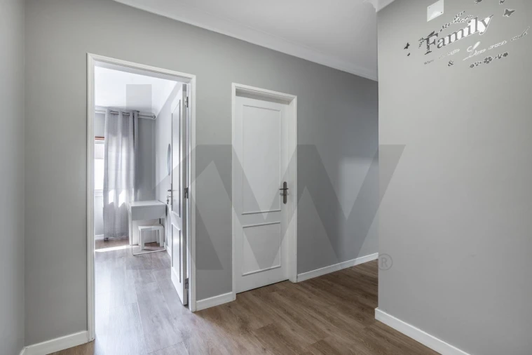 Apartamento T3 para Arrendamento em Nossa Senhora do Pópulo, Coto e São Gregório Foto 11