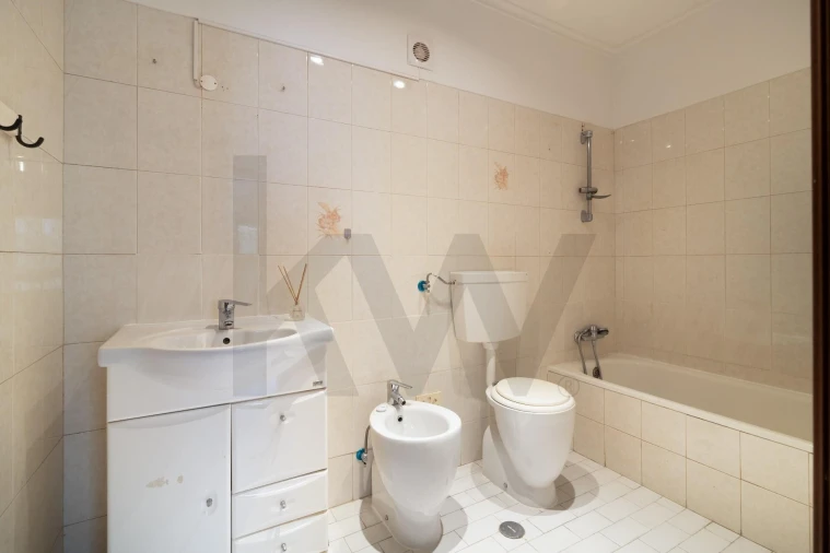 Apartamento T2 para Arrendamento em Carcavelos e Parede Foto 17