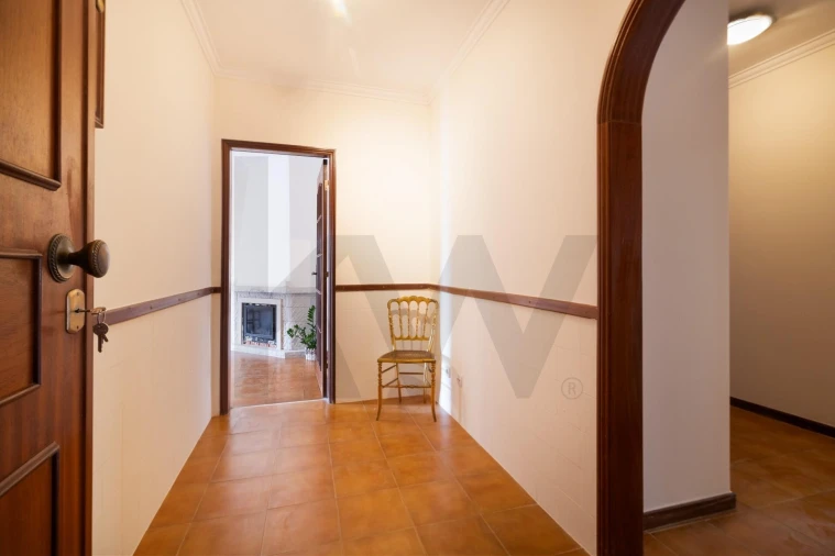 Apartamento T2 para Arrendamento em Carcavelos e Parede Foto 5