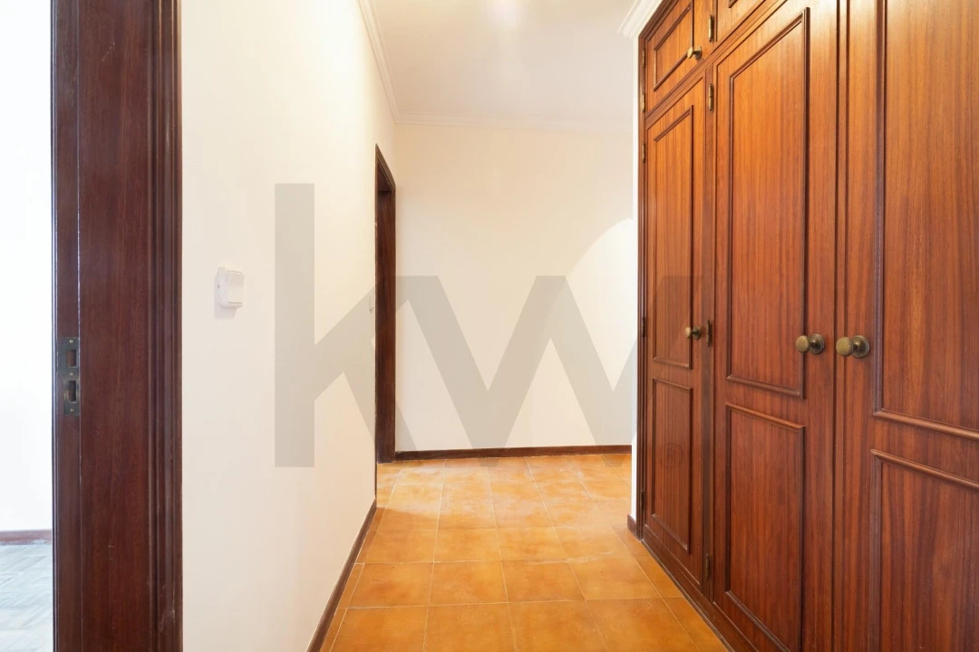 Apartamento T2 para Arrendamento em Carcavelos e Parede Foto 13