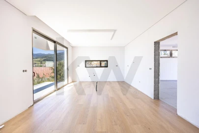Moradia T2 para Venda em Arco da Calheta