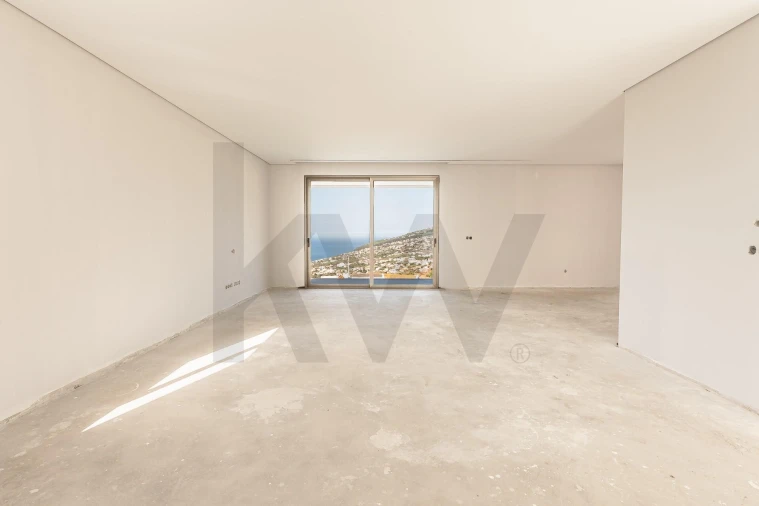 Moradia T2 para Venda em Arco da Calheta Foto 17