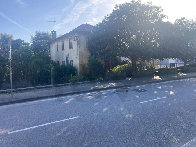 Terreno para Venda em São João da Madeira Foto 2