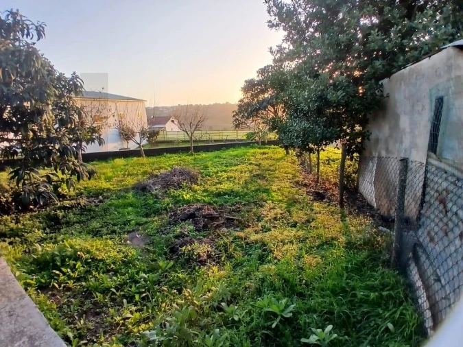 Moradia T2 para Venda em Alvorninha Foto 17