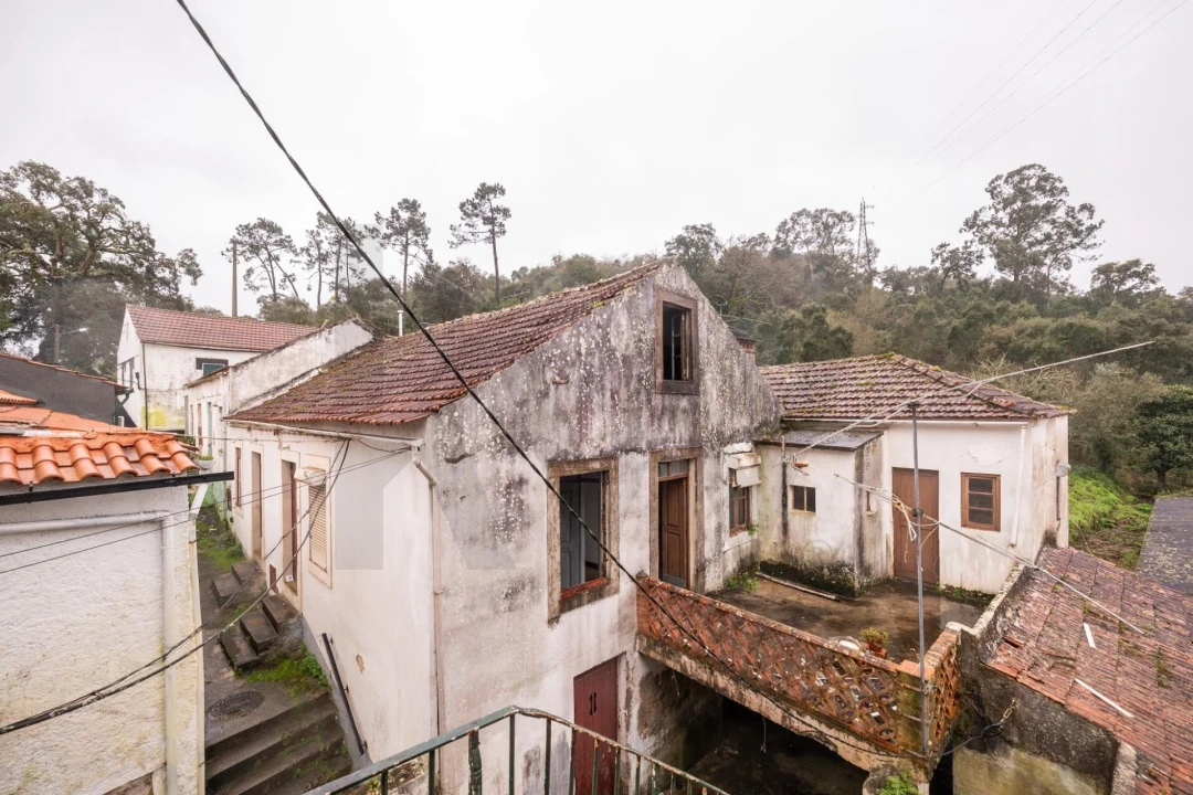 Prédio para Venda em Eiras e São Paulo de Frades Foto 48