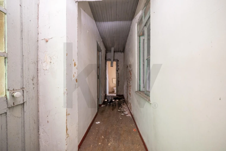 Moradia T5 para Venda em Eiras e São Paulo de Frades Foto 9