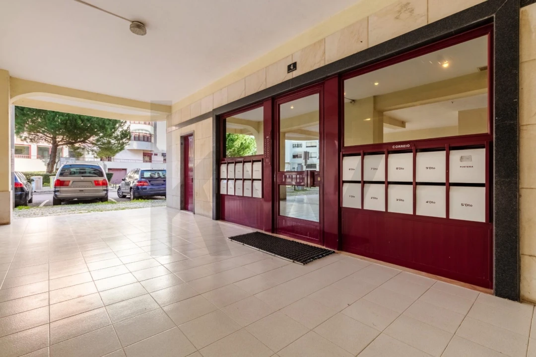 Apartamento T3 para Venda em Póvoa de Santa Iria e Forte da Casa Foto 39