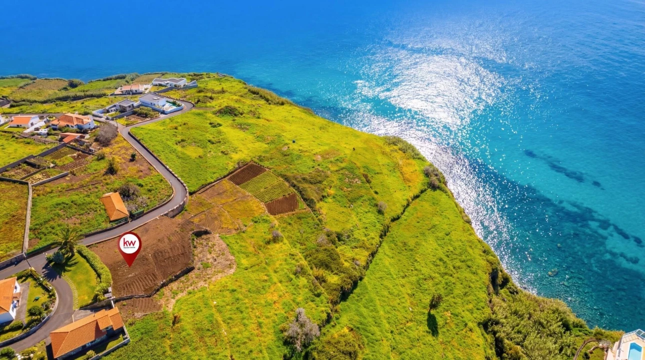 Terreno para Venda em Estreito da Calheta Foto 3