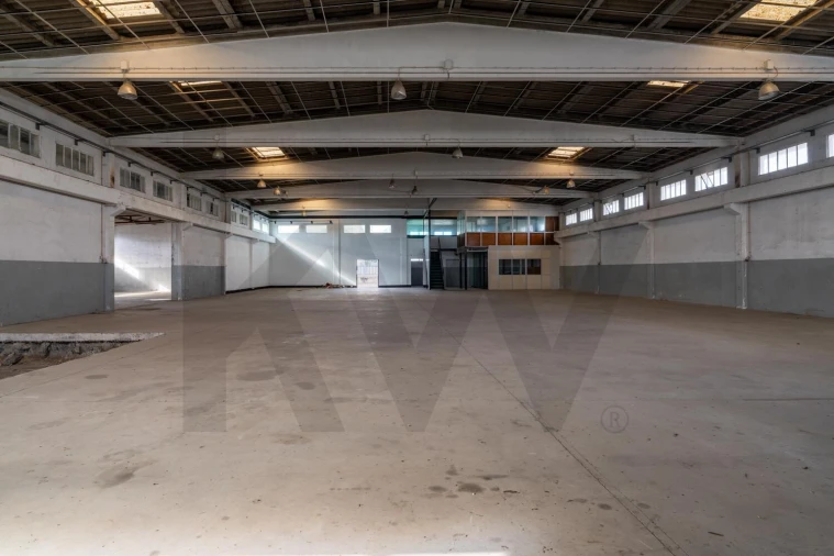 Armazém para Arrendamento em Agualva e Mira-Sintra Foto 2