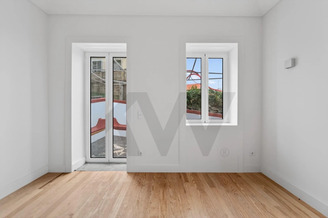 Moradia T2 para Venda em Arco da Calheta Foto 22