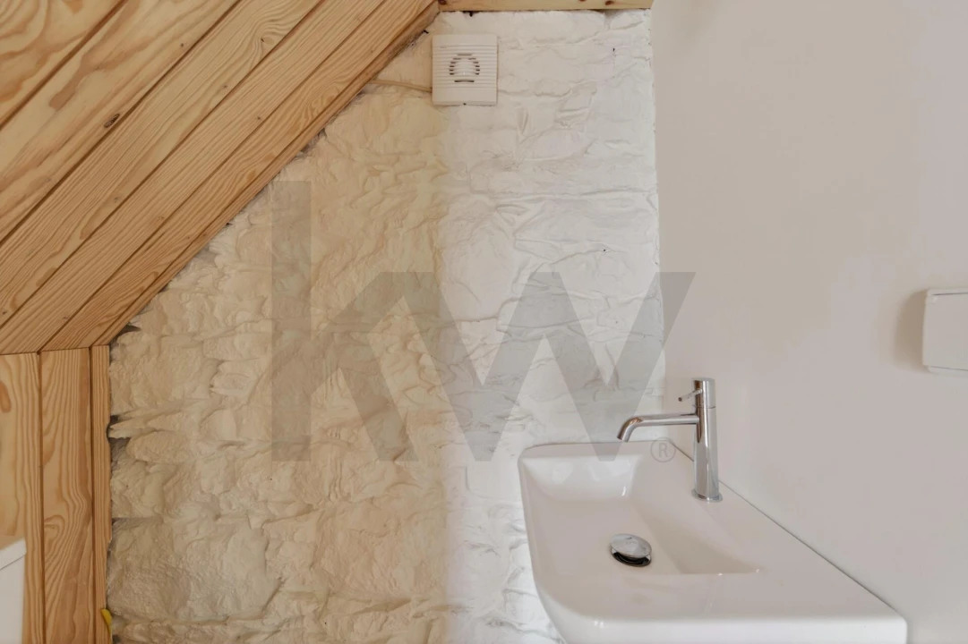 Moradia T2 para Venda em Arco da Calheta Foto 30