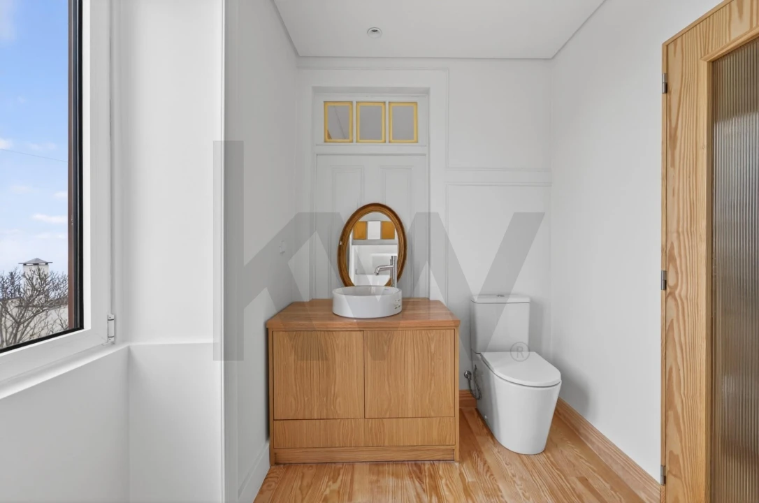 Moradia T2 para Venda em Arco da Calheta Foto 27