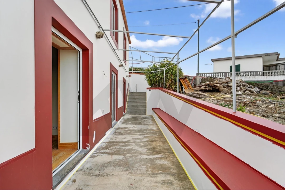 Moradia T2 para Venda em Arco da Calheta Foto 38