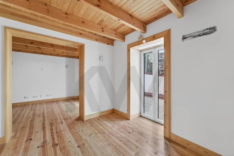 Moradia T2 para Venda em Arco da Calheta Foto 12