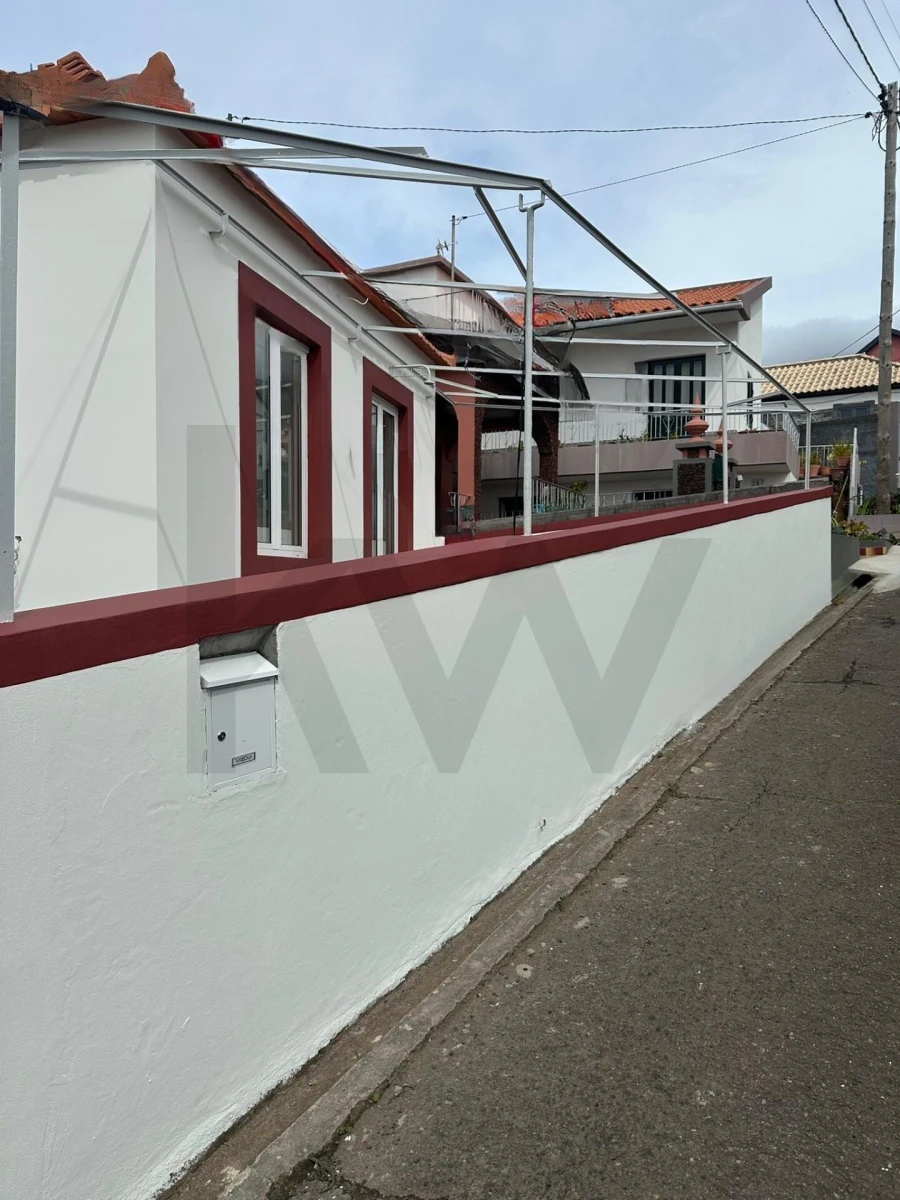 Moradia T2 para Venda em Arco da Calheta Foto 35