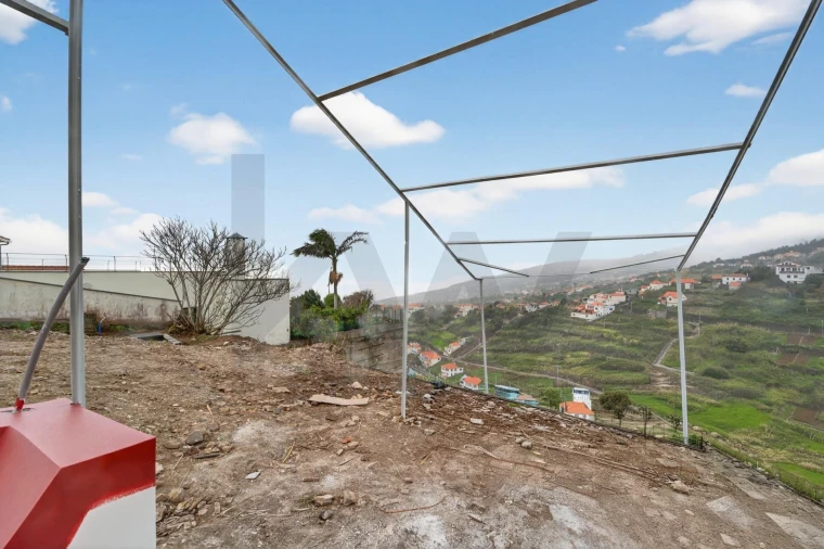 Moradia T2 para Venda em Arco da Calheta Foto 42