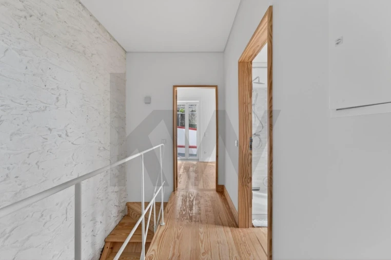 Moradia T2 para Venda em Arco da Calheta Foto 15