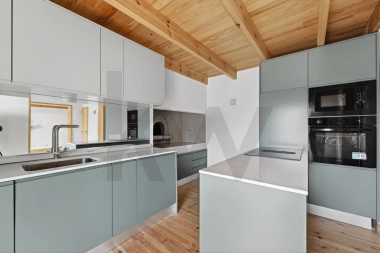 Moradia T2 para Venda em Arco da Calheta Foto 18