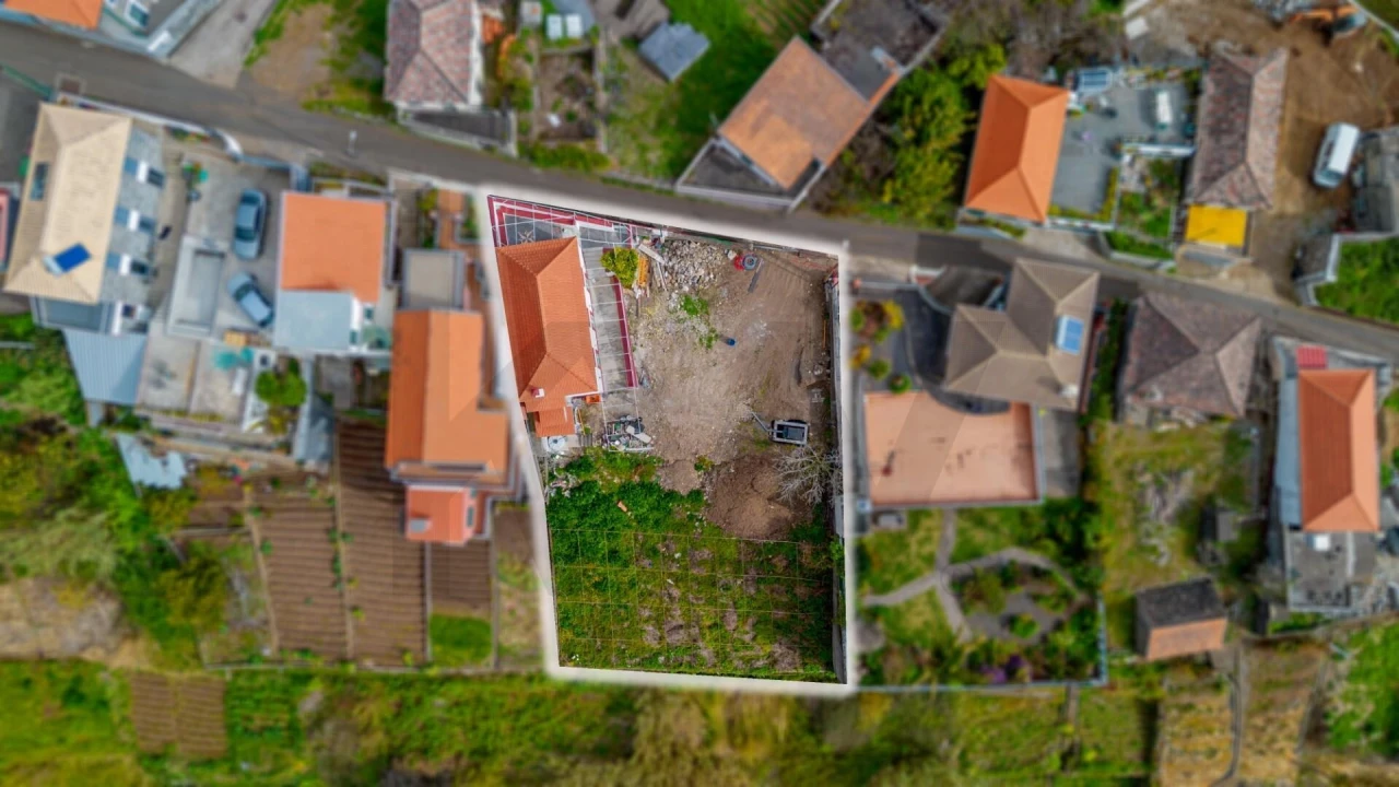 Moradia T2 para Venda em Arco da Calheta Foto 2