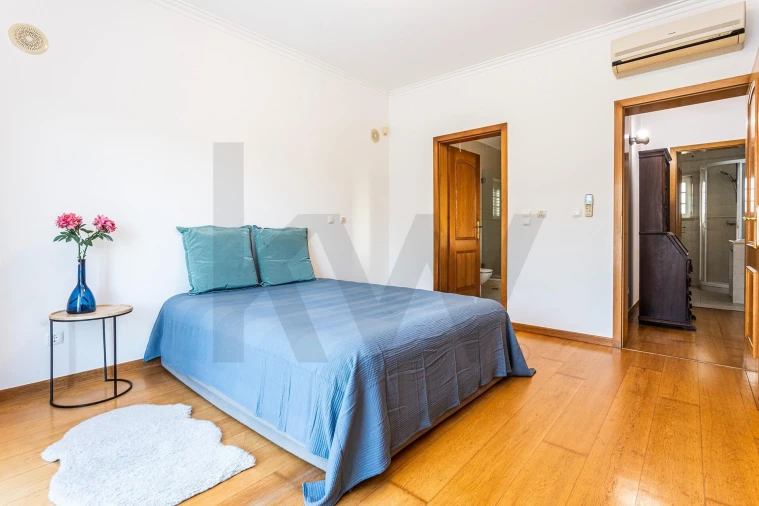 Moradia T4 para Venda em Azeitão (São Lourenço e São Simão) Foto 18