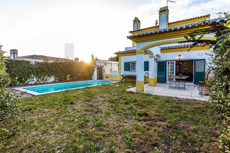 Moradia T4 para Venda em Azeitão (São Lourenço e São Simão) Foto 30