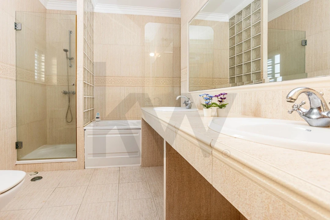 Moradia T4 para Venda em Azeitão (São Lourenço e São Simão) Foto 19