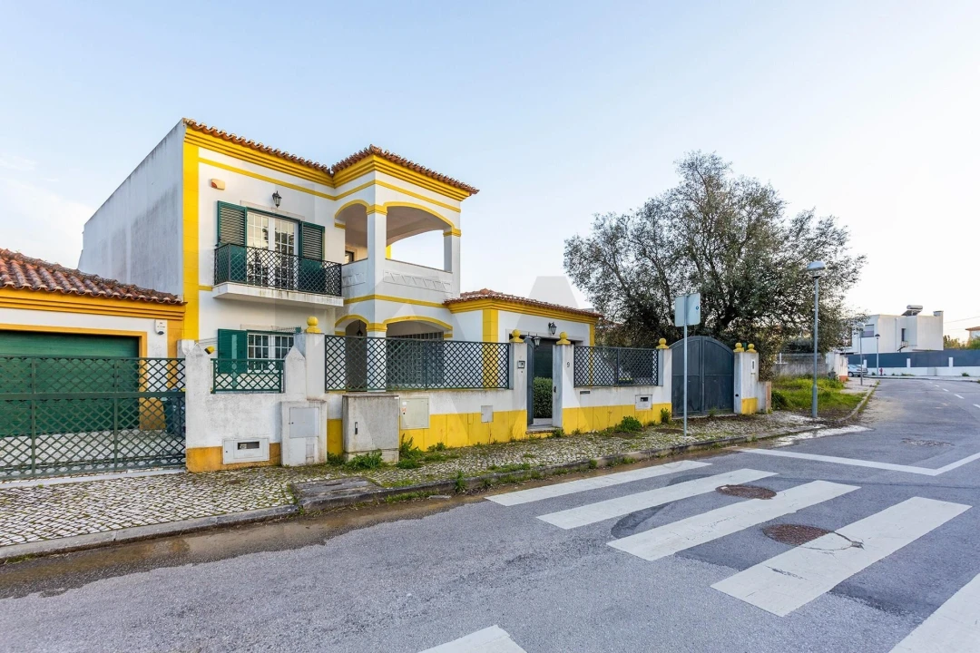 Moradia T4 para Venda em Azeitão (São Lourenço e São Simão) Foto 31