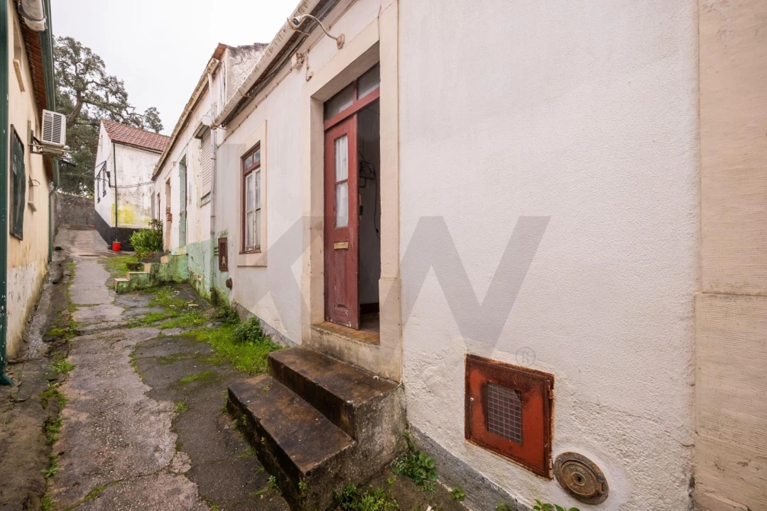 Moradia T3 para Venda em Eiras e São Paulo de Frades Foto 1
