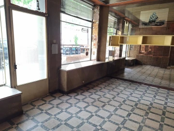 Loja para Arrendamento em Arroios