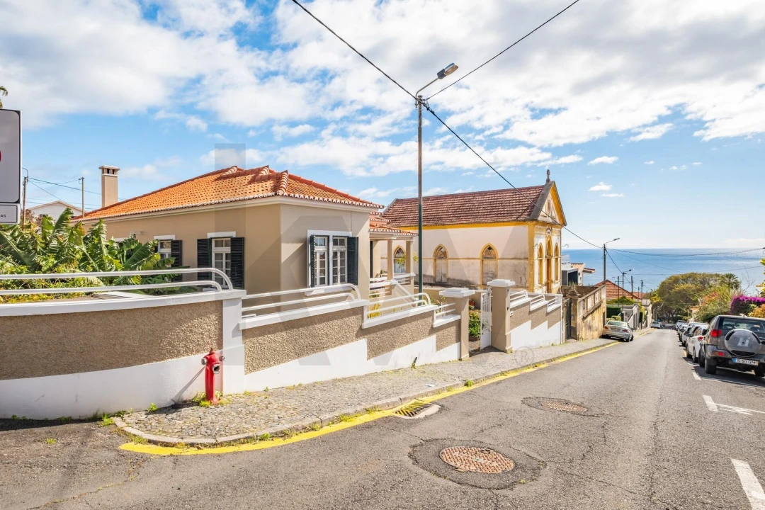 Moradia T4 para Venda em Funchal (Santa Maria Maior) Foto 38