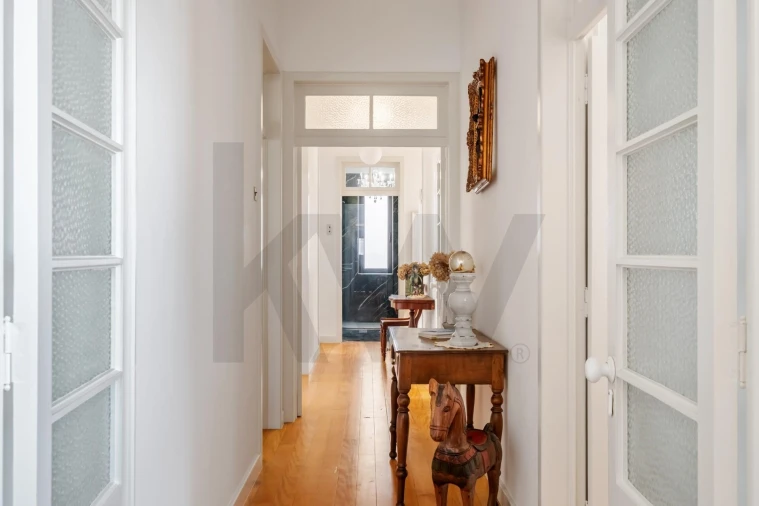 Moradia T4 para Venda em Funchal (Santa Maria Maior) Foto 9