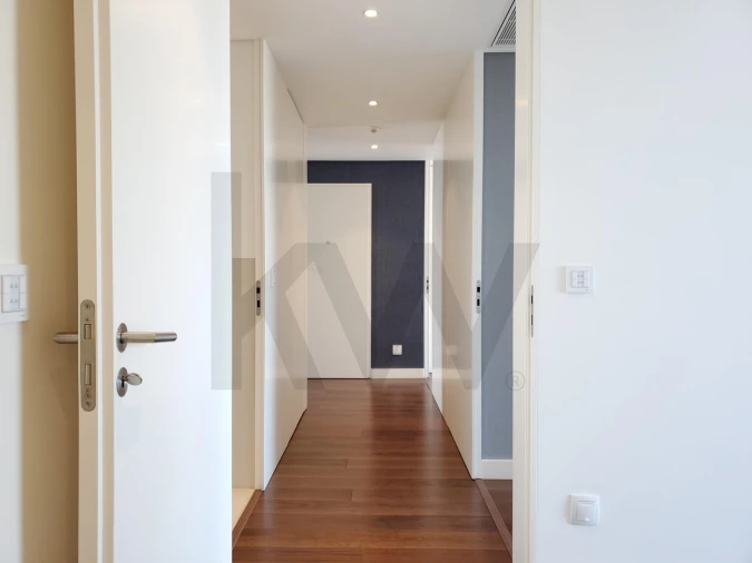 Apartamento T3 para Arrendamento em Oeiras e São Julião da Barra, Paço de Arcos e Caxias Foto 12