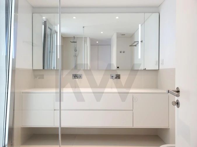 Apartamento T3 para Arrendamento em Oeiras e São Julião da Barra, Paço de Arcos e Caxias Foto 22