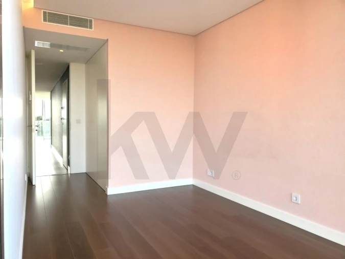 Apartamento T3 para Arrendamento em Oeiras e São Julião da Barra, Paço de Arcos e Caxias Foto 14