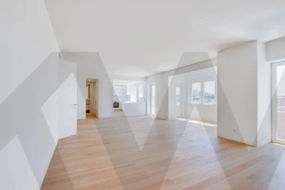 Apartamento T4 para Venda em Areeiro