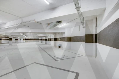 Apartamento T4 para Venda em Areeiro
