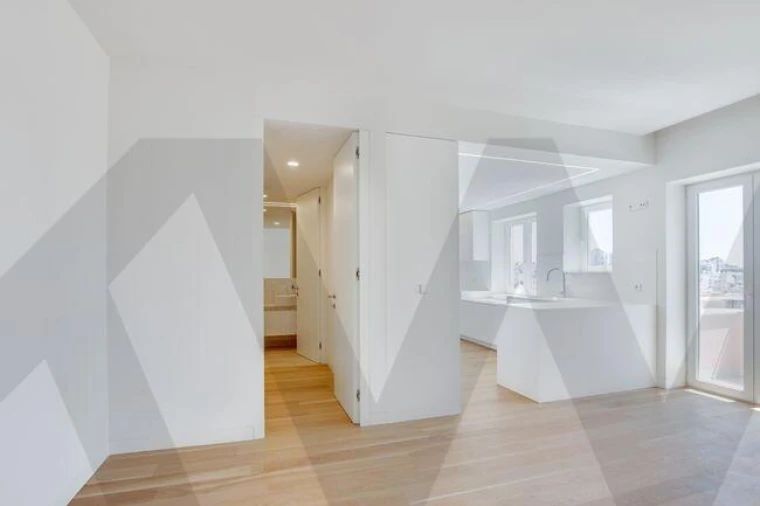 Apartamento T4 para Venda em Areeiro Foto 5