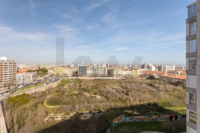 Apartamento T3 para Venda em Campolide