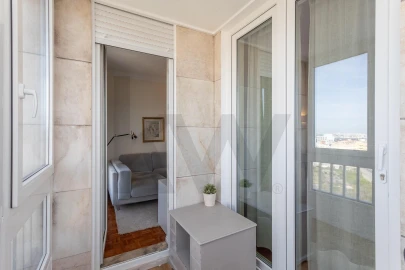 Apartamento T3 para Venda em Campolide