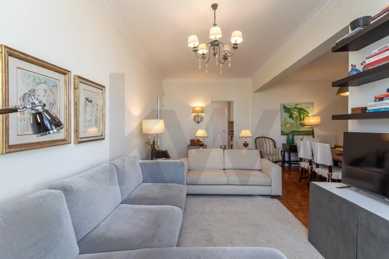 Apartamento T3 para Venda em Campolide Foto 14