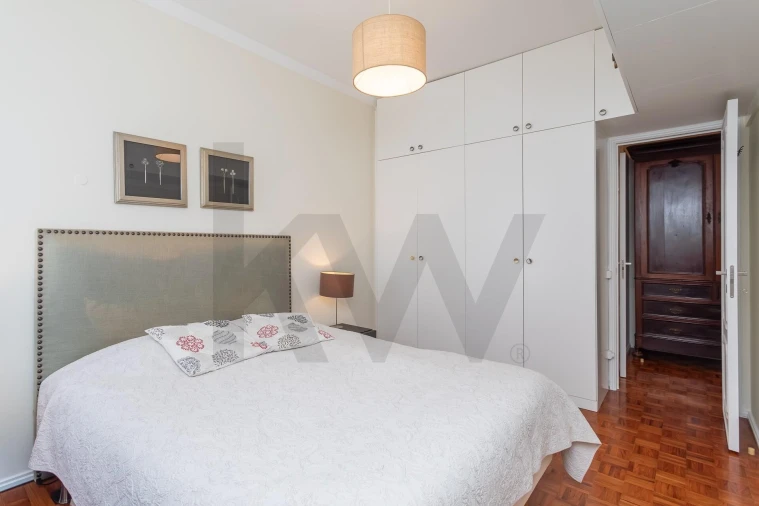 Apartamento T3 para Venda em Campolide Foto 36
