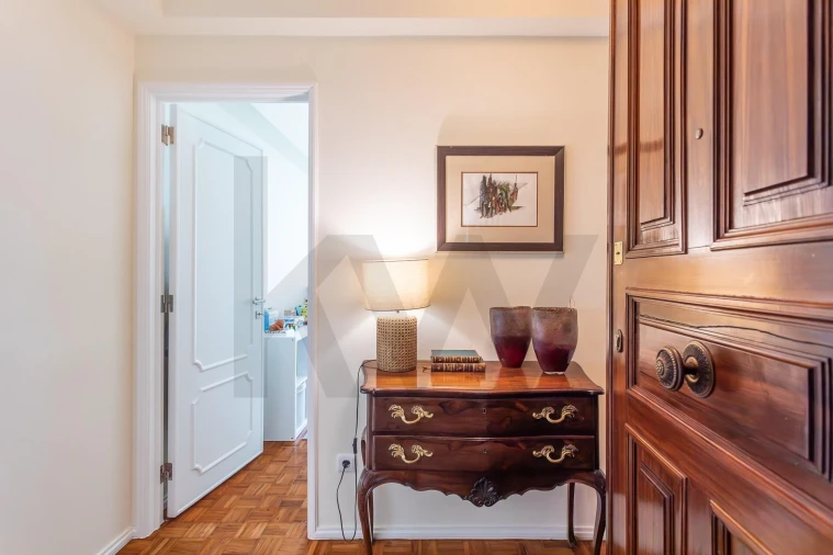 Apartamento T3 para Venda em Campolide Foto 40