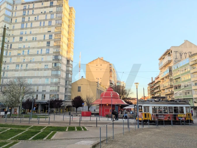 Apartamento T3 para Venda em Campolide Foto 45