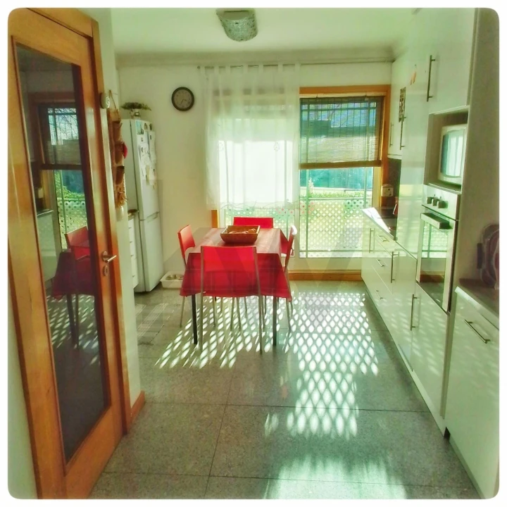 Moradia T4 para Venda em Matosinhos e Leça da Palmeira Foto 3