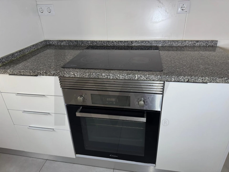 Apartamento T2 para Arrendamento em Avenidas Novas Foto 6