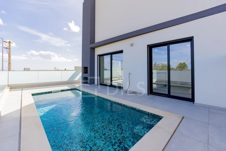 Moradia T3 para Venda em Mexilhoeira Grande Foto 6