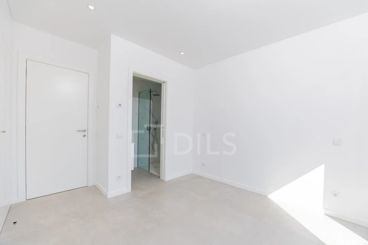 Moradia T3 para Venda em Mexilhoeira Grande Foto 19