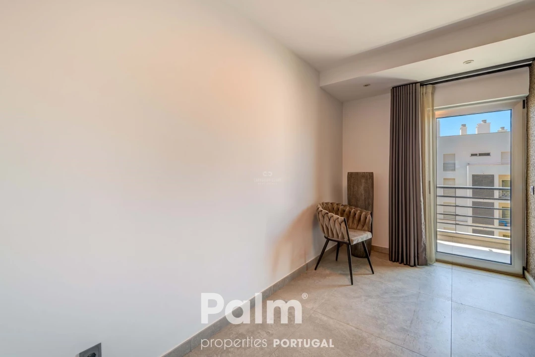 Apartamento T4 para Venda em Alvor Foto 26